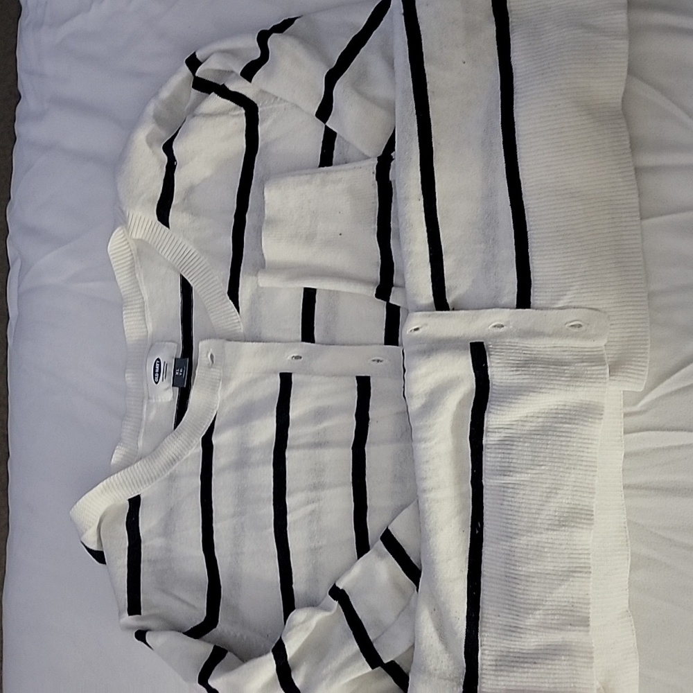 Cardigan - Picture 2 of 2